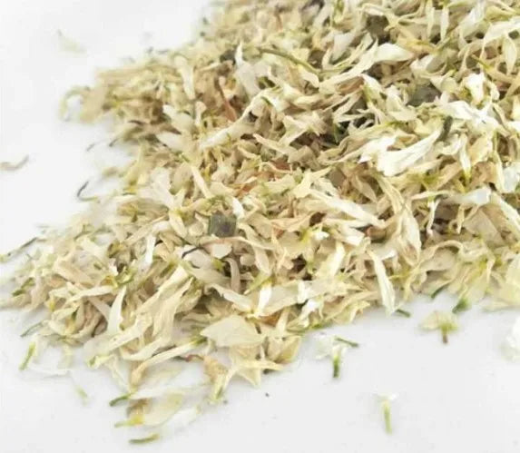 100% Natural Dried Flowers White Chrysanthemum Petals for wedding and birthday party decoration.